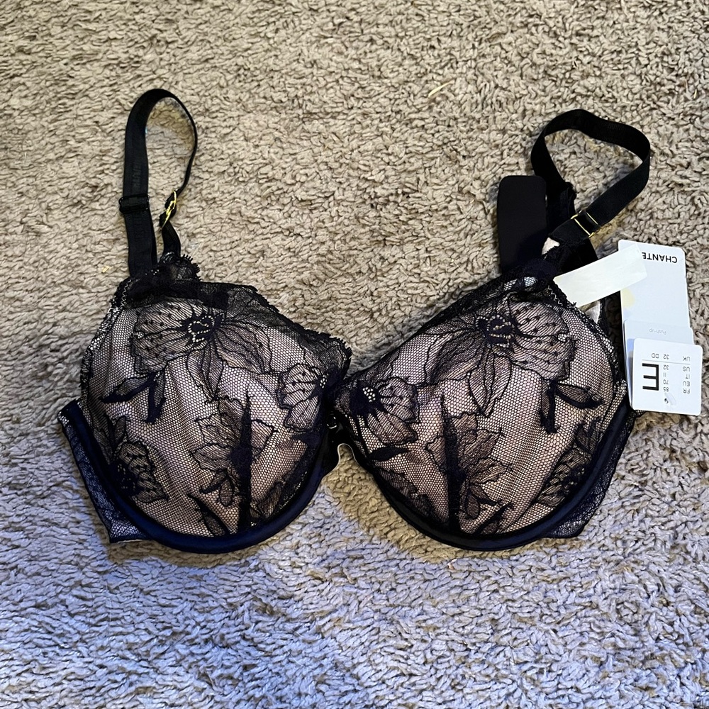 Chantelle Floral Lace Bra in Black